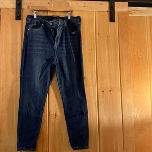 Liverpool petit 14 high rise ankle jean